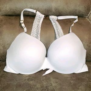 VS lace bra